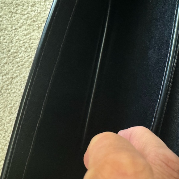 Authentic Saint Laurent Gaby YSL Envelope Croc-Embossed Satchel Bag - Picture 13 of 17